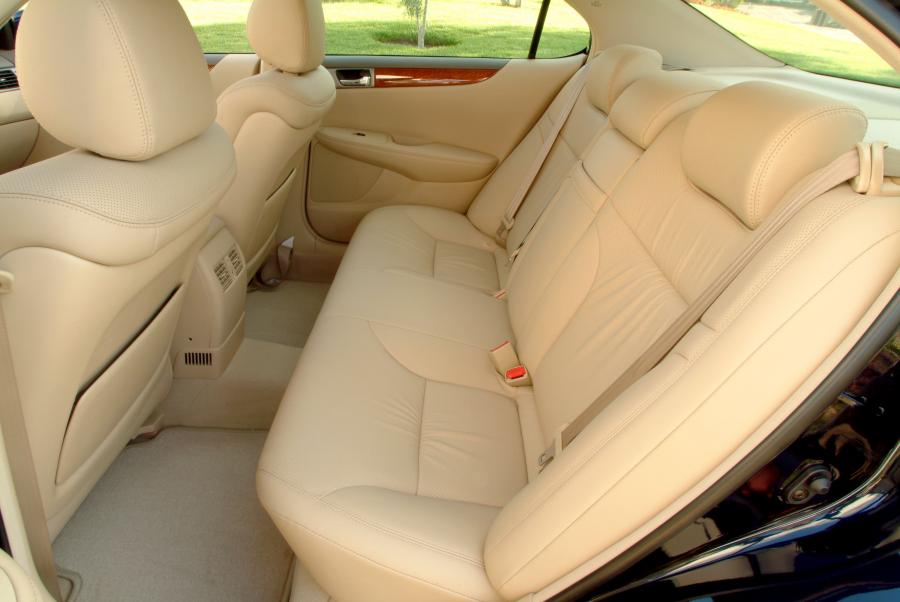  Lexus ES330 2005 года  (фото 3 из 16)